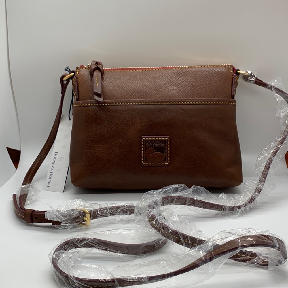 Dooley and Burke crossbody leather bag